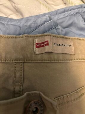 Wrangler Men's Straight Fit Khaki/Tan Chinos